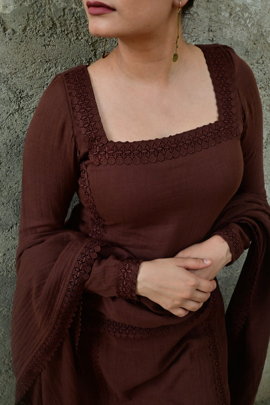 Mocha Muse Full Sleeves Suit Set