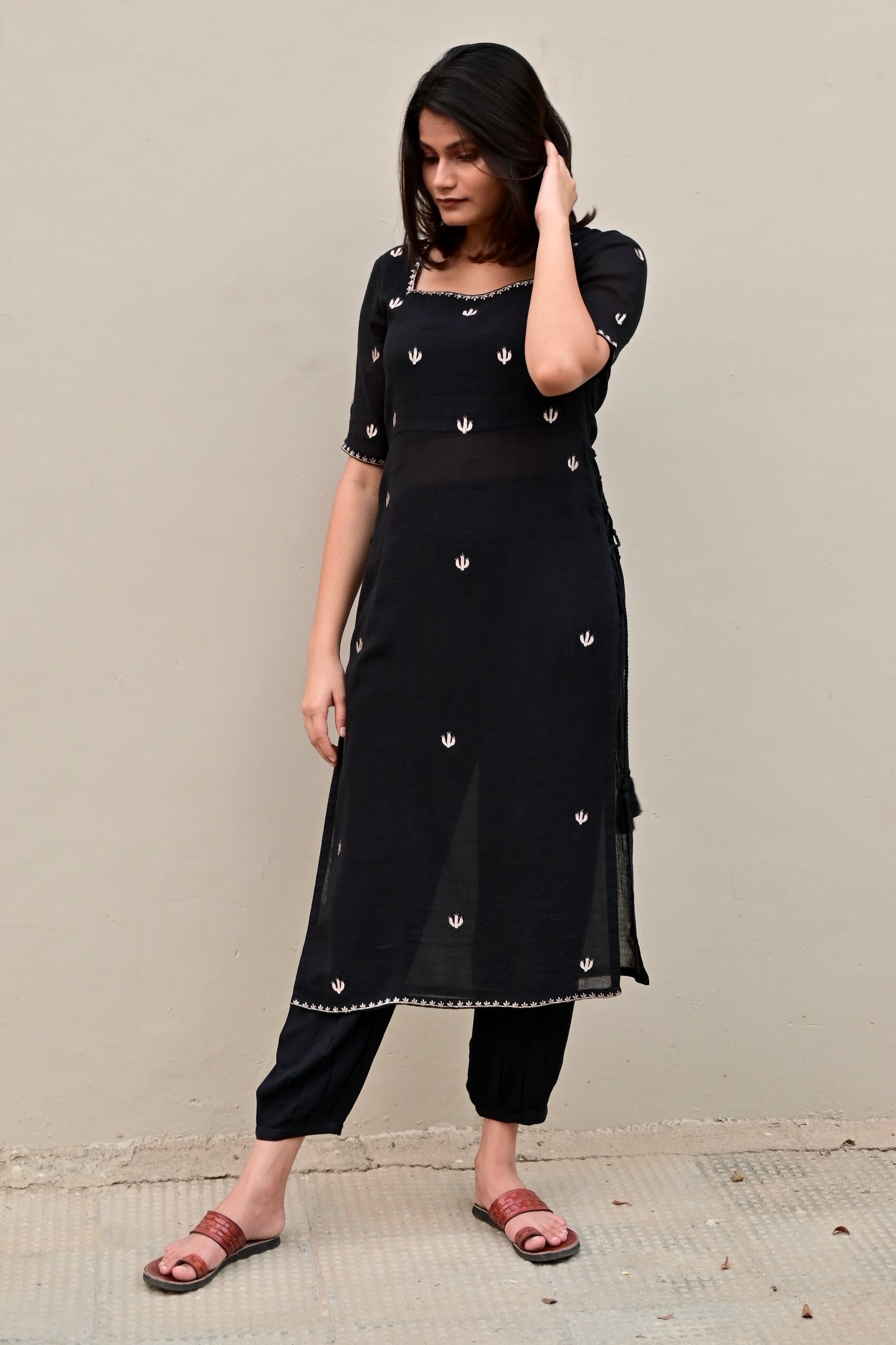 Black Cactus Embroidered High Slit Kurta Set