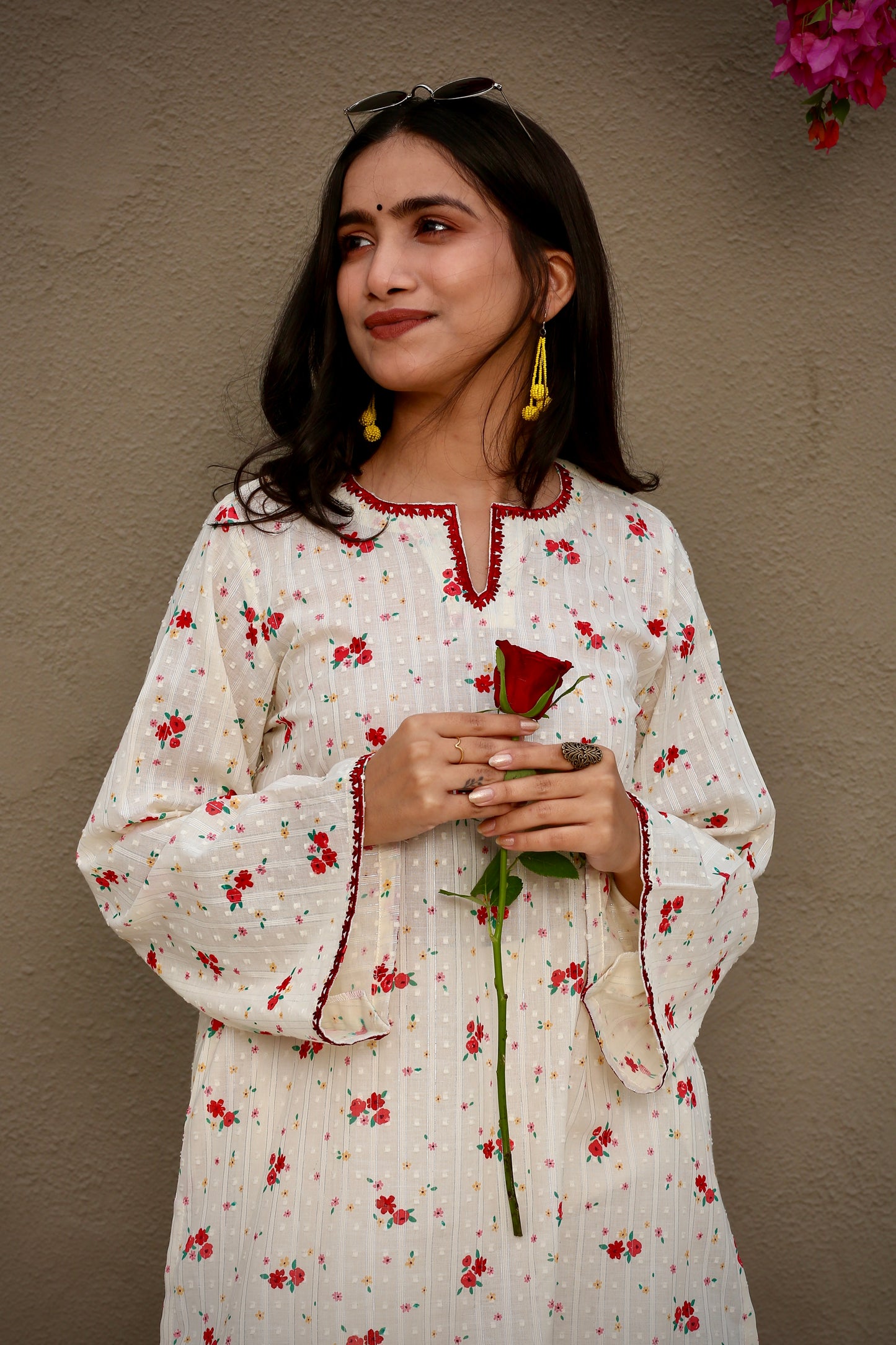 Off white & red printed short kurta, palazzo pants & dupatta (Set of 3)