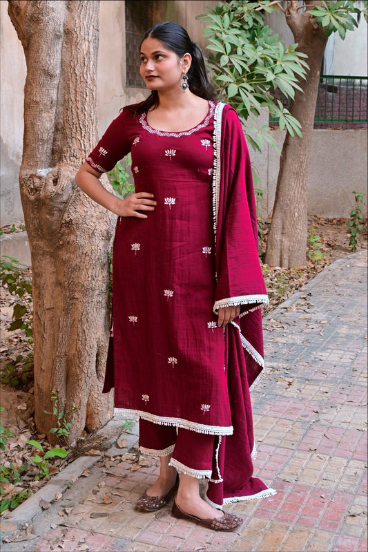 Magenta Pink Lotus Embroidered High Slit Kurta Set