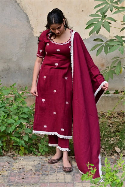 Magenta Pink Lotus Embroidered High Slit Kurta Set