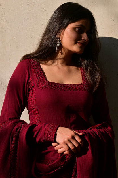 Gulaab-e-Noor Suit Set (Full Sleeves)