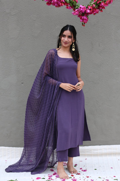 Muted lilac sleeveless kurta pants and dupatta (Set of 3)