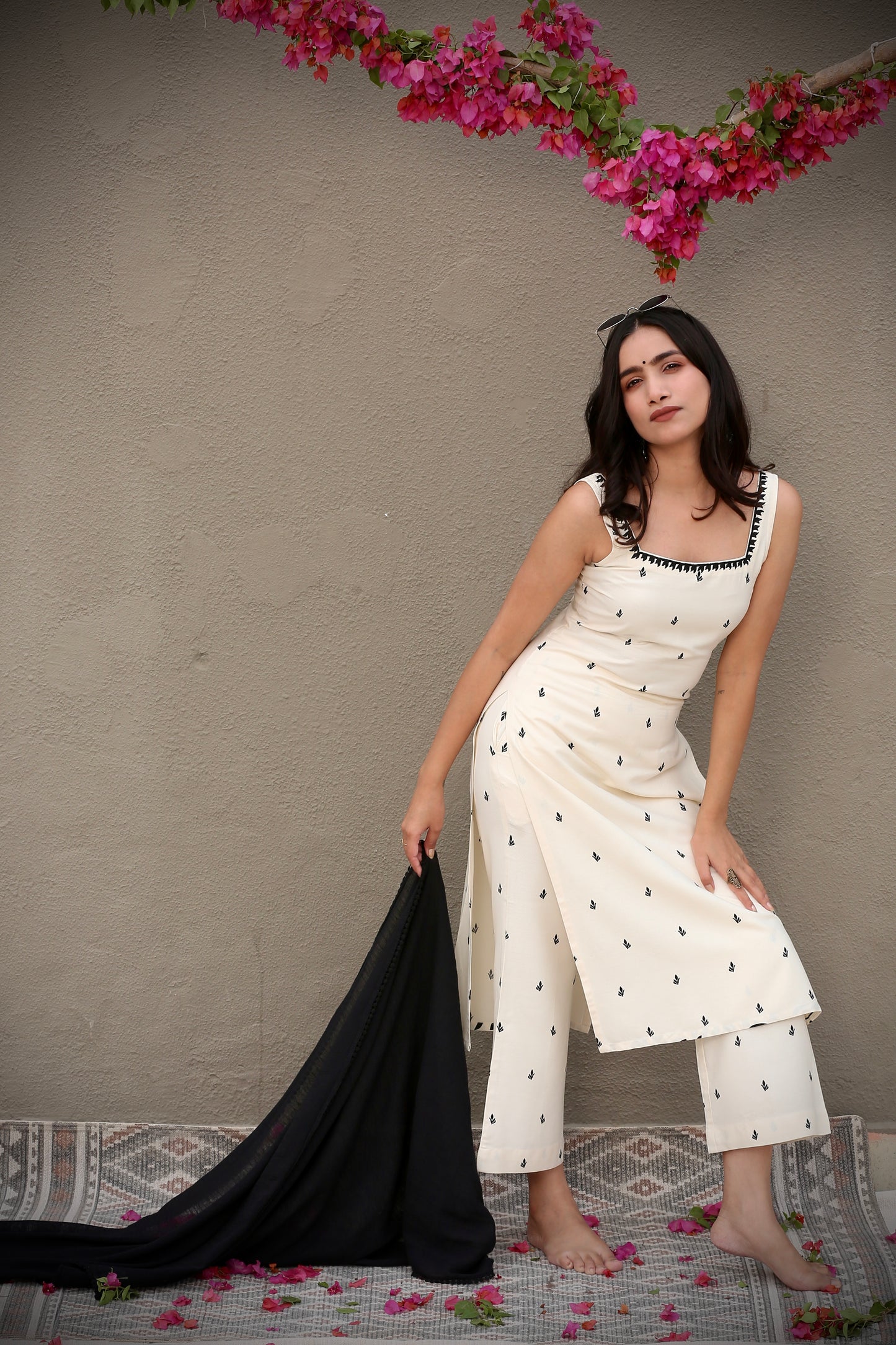 Off white printed kurta palazzo & black dupatta