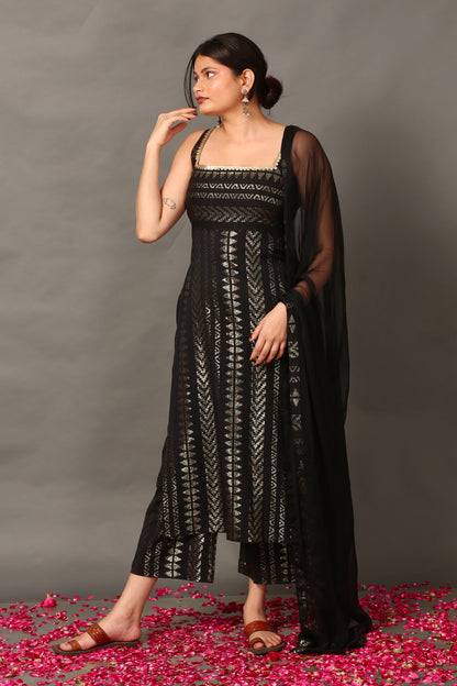 Midnight gold kurta set (sleevesless)