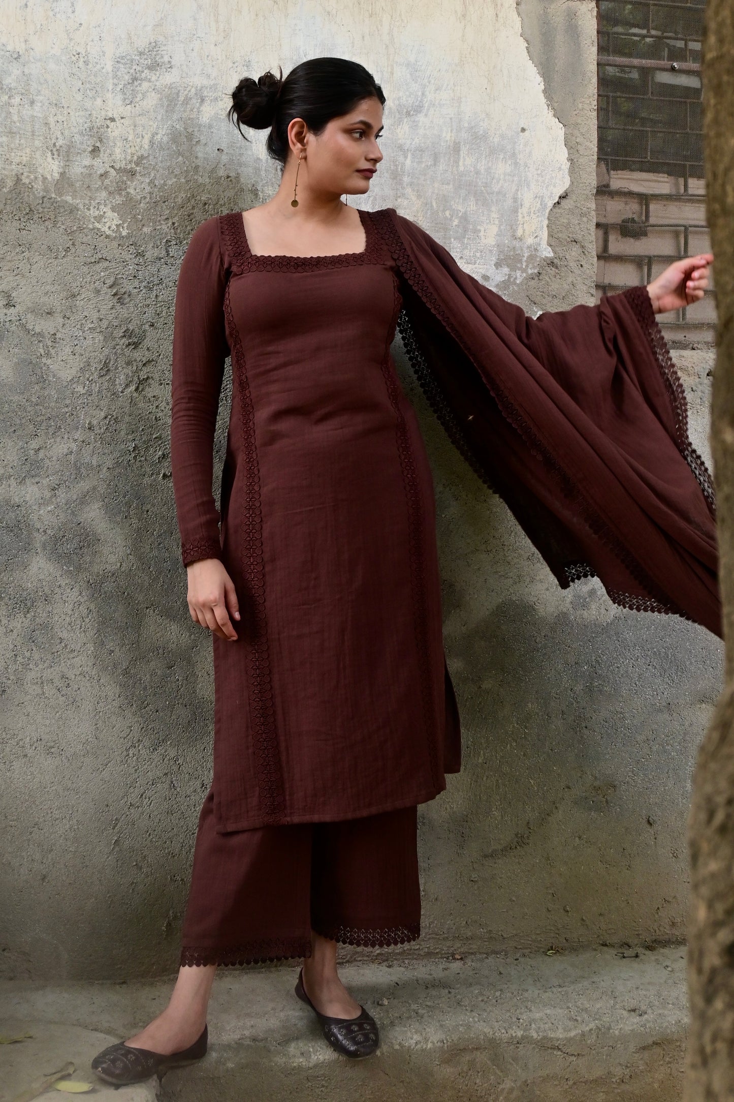 Mocha Muse Full Sleeves Suit Set