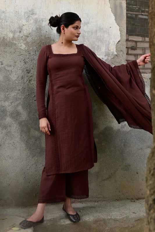 Mocha Muse Full Sleeves Suit Set