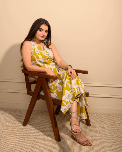 Lemon Green Linen Sleeveless (Only kurta)