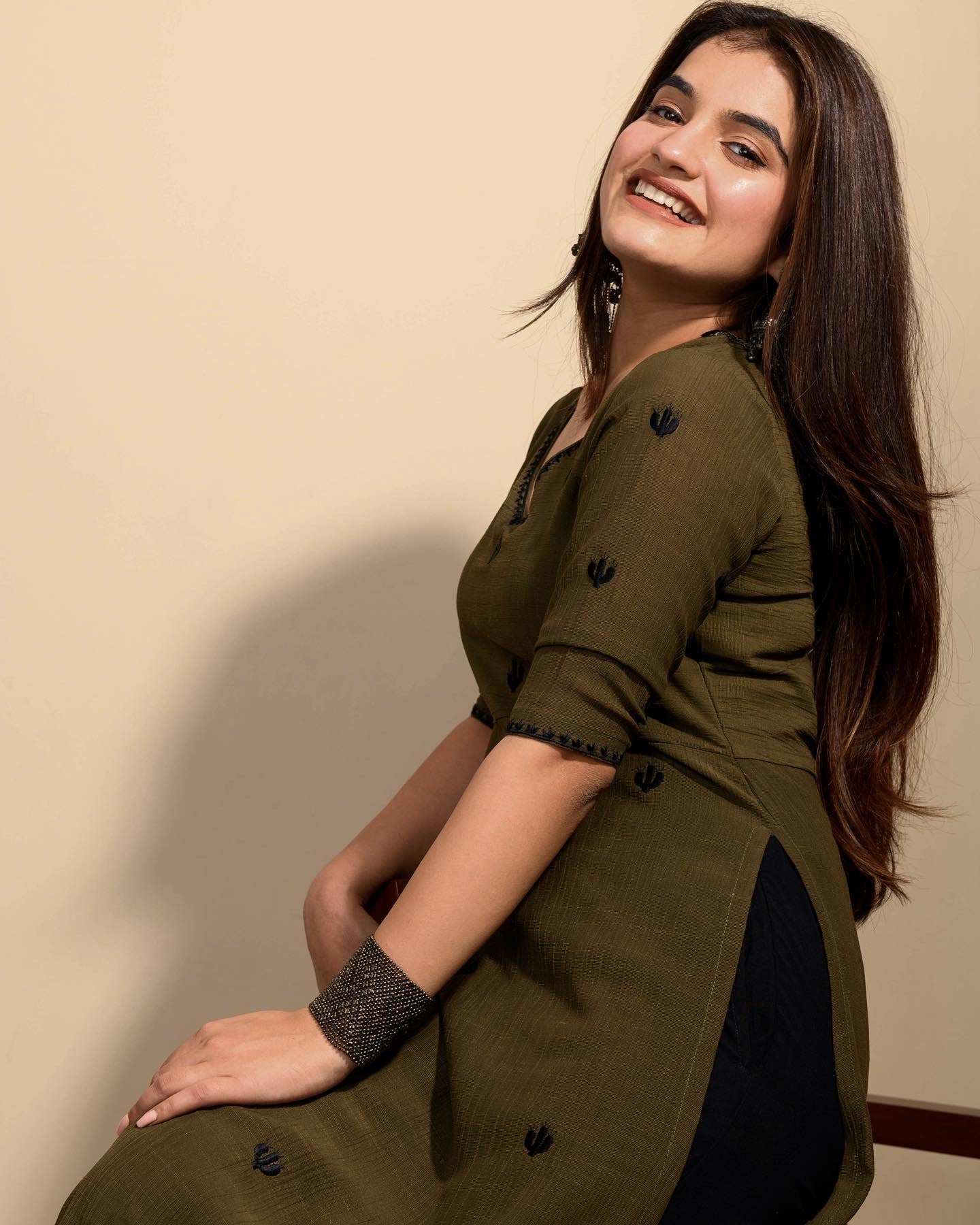 Olive green Cactus High Slit Kurta