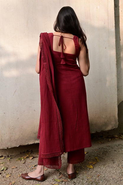 Gulaab-e-Noor Suit Set