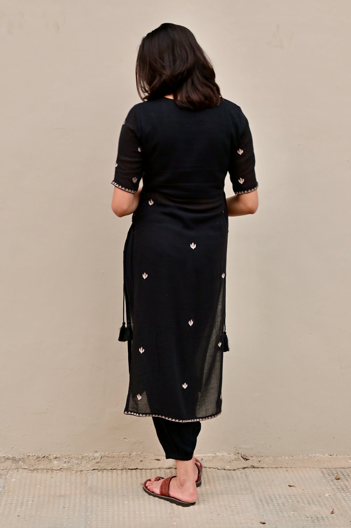 Black Cactus Embroidered High Slit Kurta Set
