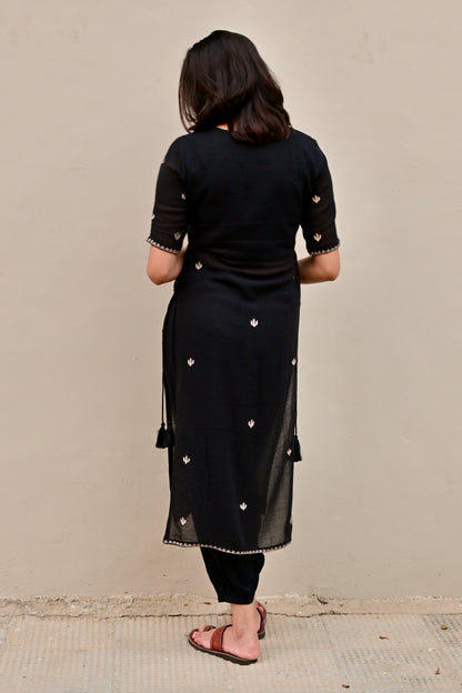 Black Cactus Embroidered High Slit Kurta Set