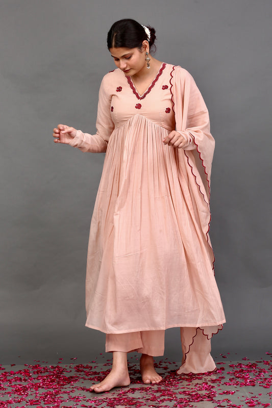 Peachy nude rose set