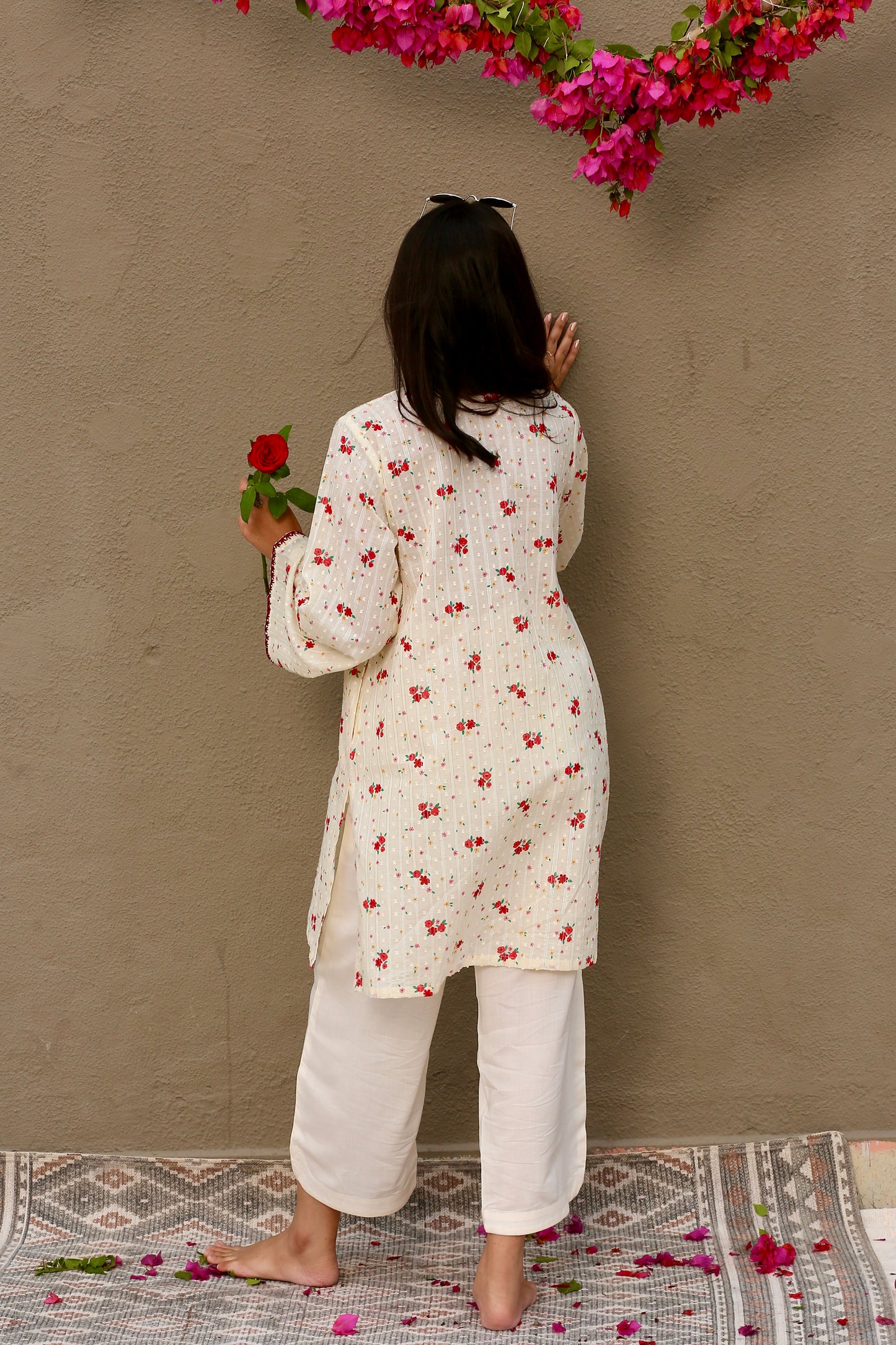 Off white & red printed short kurta, palazzo pants & dupatta (Set of 3)