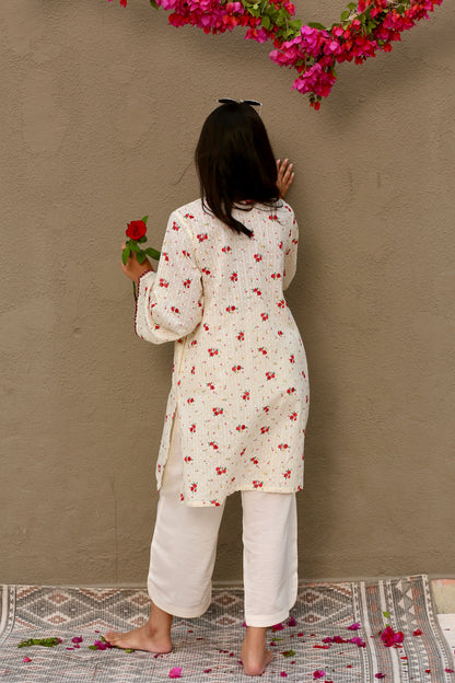 Off white & red printed short kurta, palazzo pants & dupatta (Set of 3)