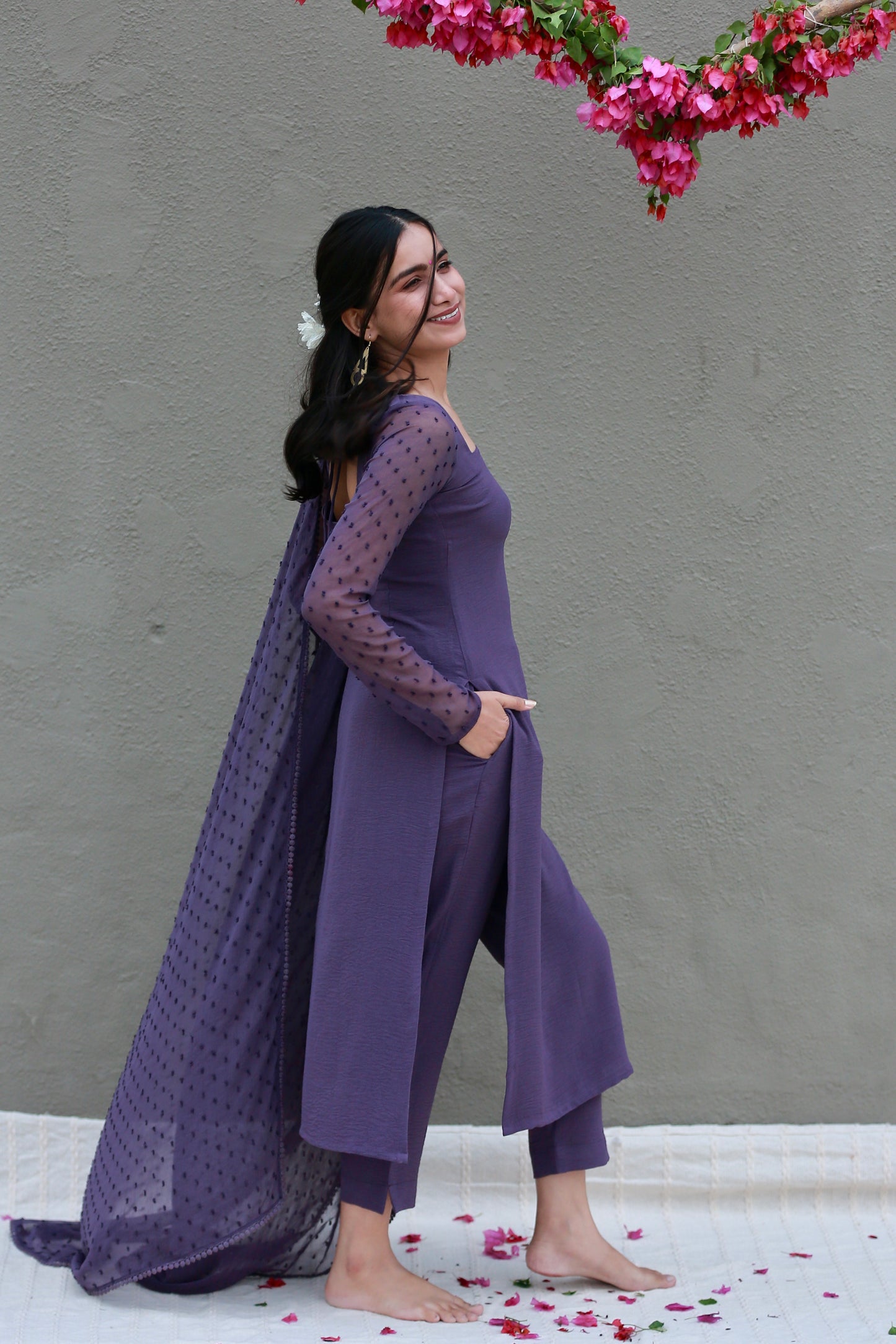 Muted lilac full sleeves kurta pants & dupatta (Set of 3)