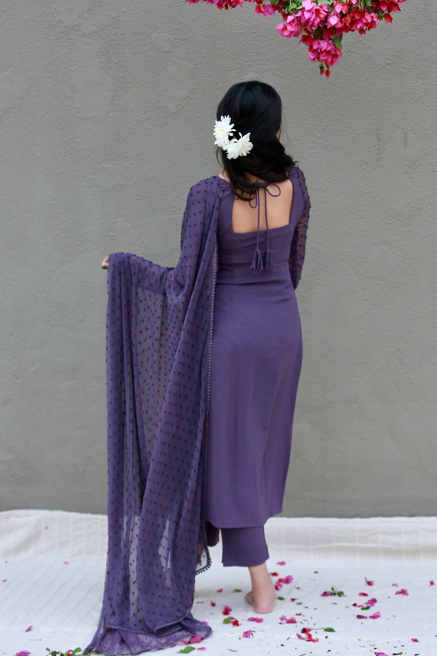 Muted lilac full sleeves kurta pants & dupatta (Set of 3)