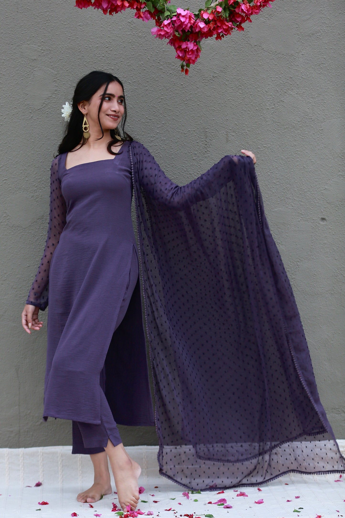 Muted lilac full sleeves kurta pants & dupatta (Set of 3)