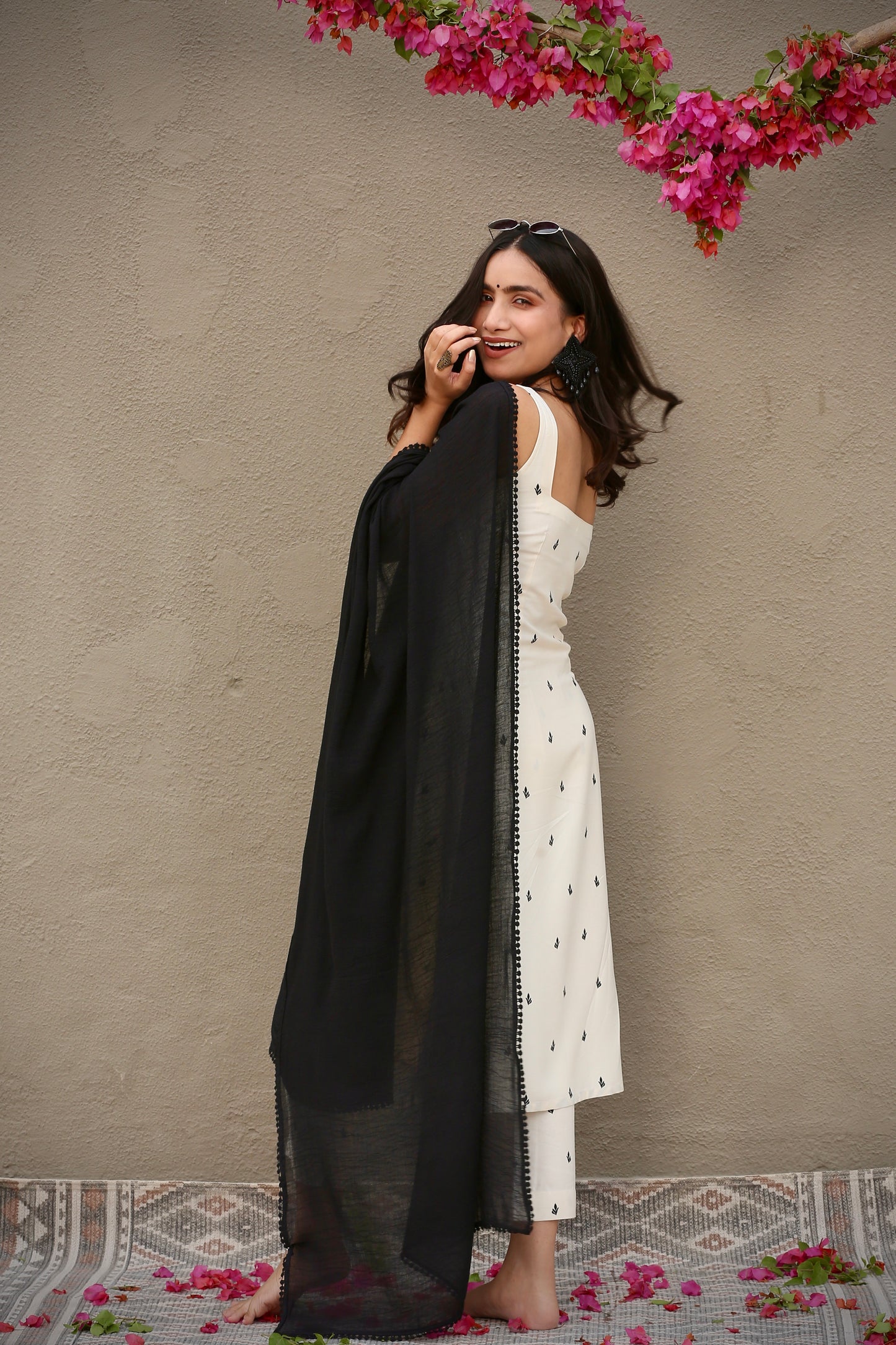 Off white printed kurta palazzo & black dupatta