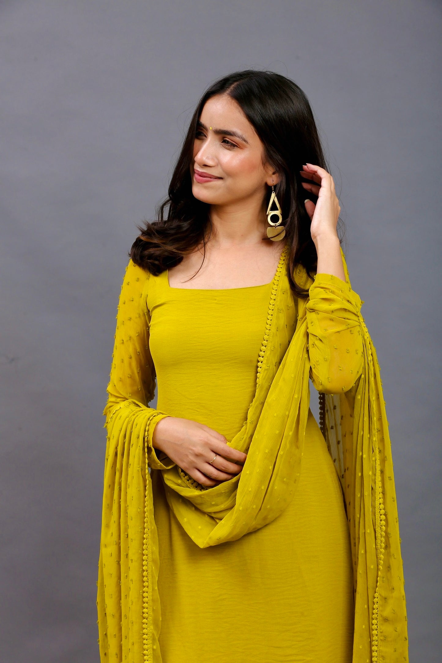 Lemon green full sleeves kurta pants & dupatta (Set of 3)