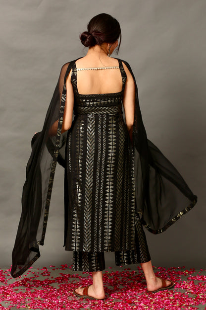 Midnight gold kurta set (sleevesless)