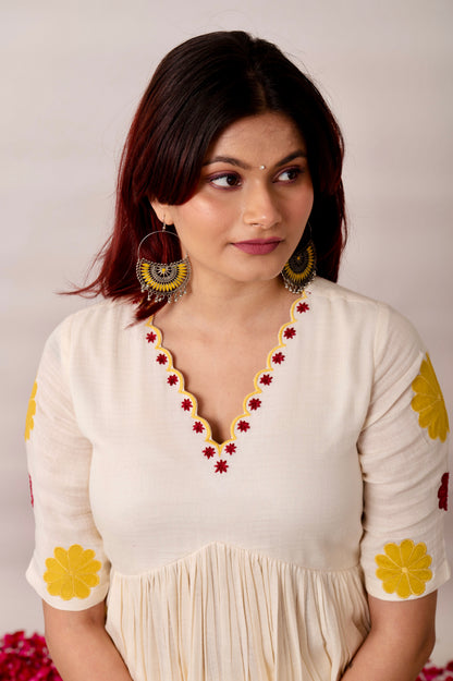 Off white floral embroidered patchwork kurta & pants set