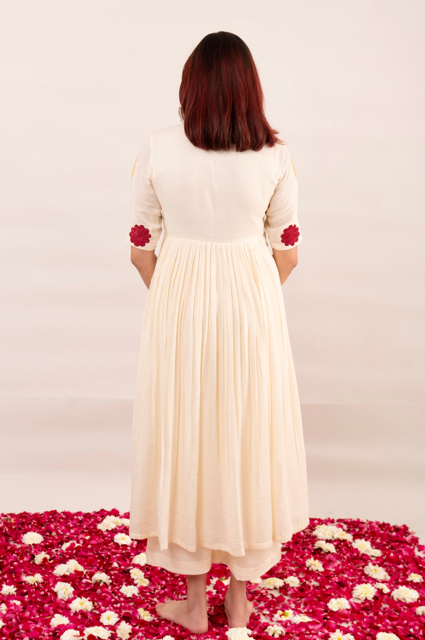 Off white floral embroidered patchwork kurta & pants set